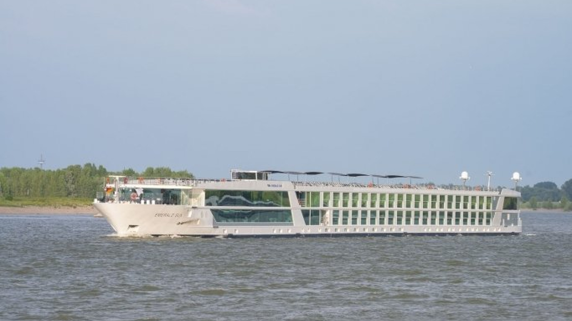 Emerald Sun (2015) - Passenger Vessel